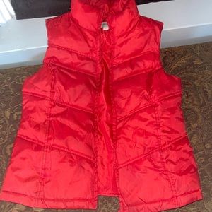 Sleeveless puffer coat